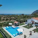 Aelia Kefalos-private & Spacious With Pool *