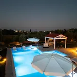 Aelia Kefalos-private & Spacious With Pool