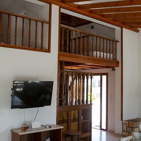 Aelia Holiday home *