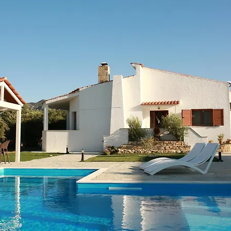 Aelia Kefalos-private & Spacious With Pool Kámpos