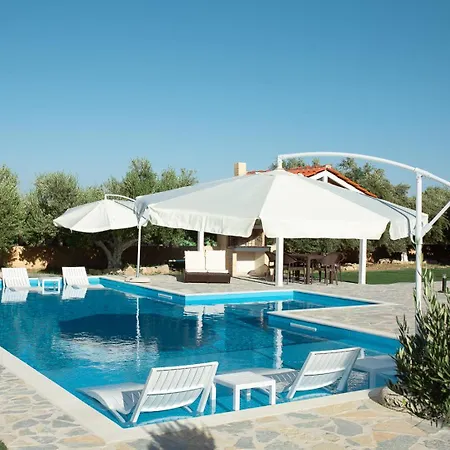 Aelia Kefalos-private & Spacious With Pool Σπίτι διακοπών