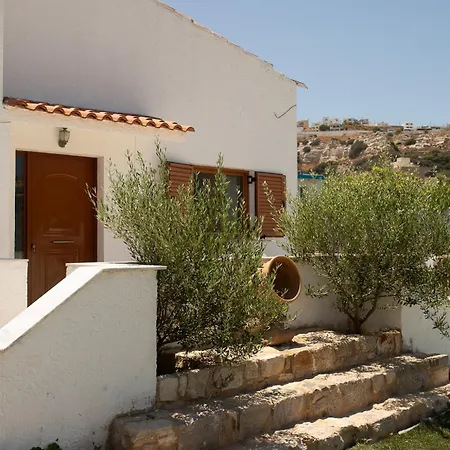 Σπίτι διακοπών Aelia Kefalos-private & Spacious With Pool