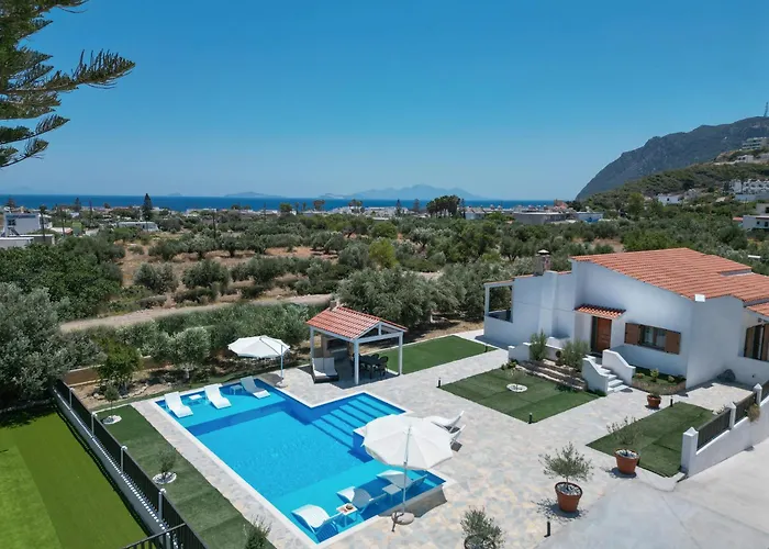 Aelia Kefalos-private & Spacious With Pool *
