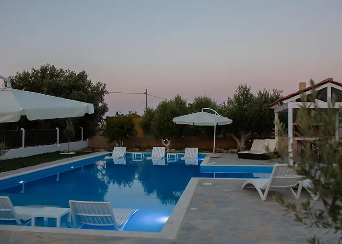 Vakantiehuis Aelia Kefalos-private & Spacious With Pool *