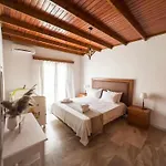 Aelia Kefalos-private & Spacious With Pool 度假居 *