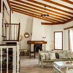 Aelia Kefalos-private & Spacious With Pool * Kámpos