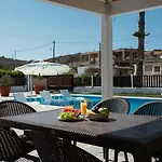 Nyaraló Aelia Kefalos-private & Spacious With Pool
