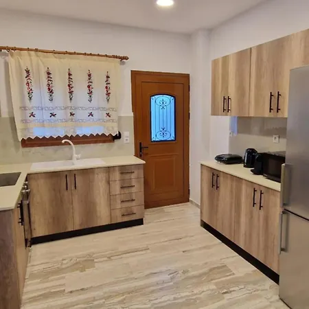 Aelia Kefalos-private & Spacious With Pool Сasa de vacaciones